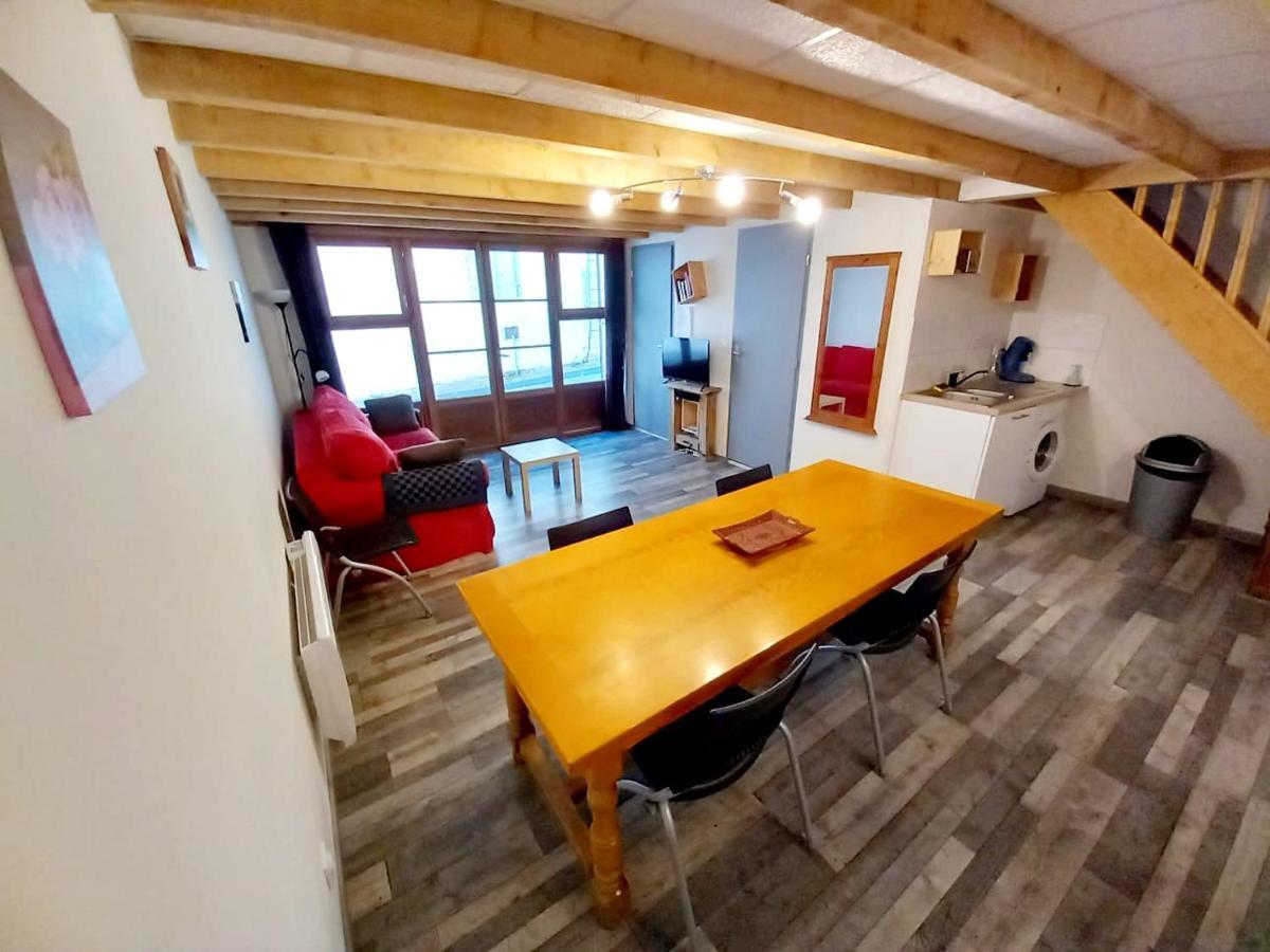 Maison De Ville Au Coeur Du Quartier Historique Oloron-Sainte-Marie Esterno foto